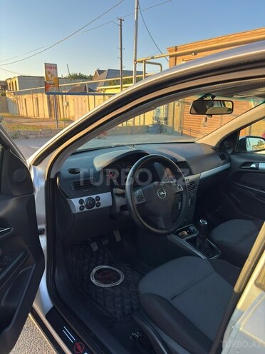 Opel Astra-7