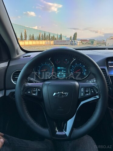 Chevrolet Cruze-11