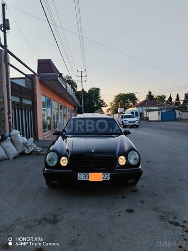 Mercedes E 280-2