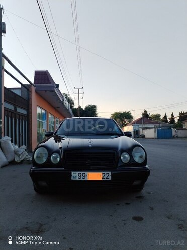 Mercedes E 280-5