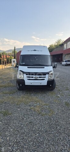 Ford Transit-1