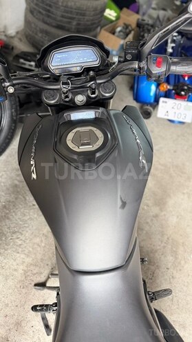 Bajaj Dominar 400-8
