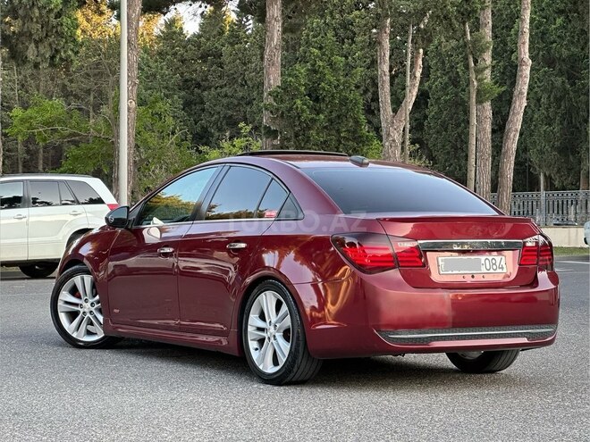 Chevrolet Cruze-11