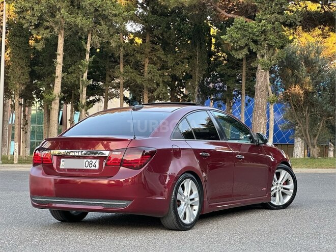 Chevrolet Cruze-9