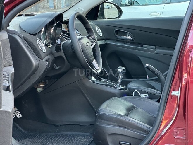 Chevrolet Cruze-16