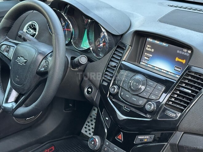 Chevrolet Cruze-19