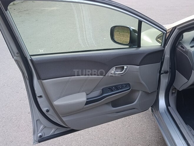 Honda Civic-12