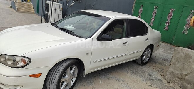 Nissan Maxima-5