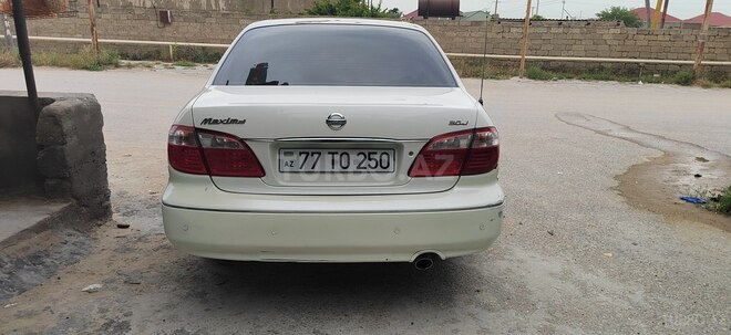 Nissan Maxima-6
