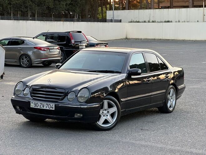 Mercedes E 240-5