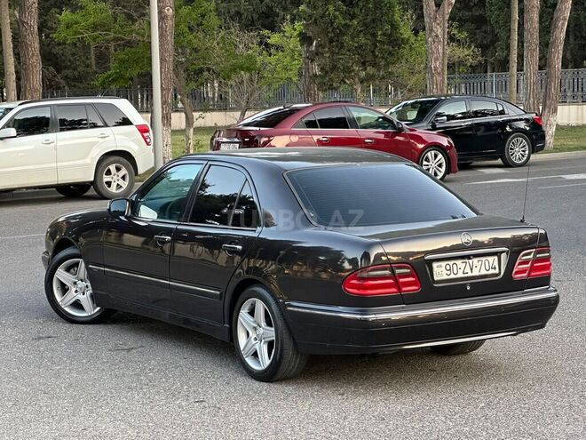 Mercedes E 240-6