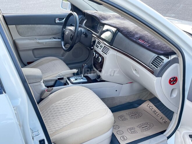 Hyundai Sonata-10
