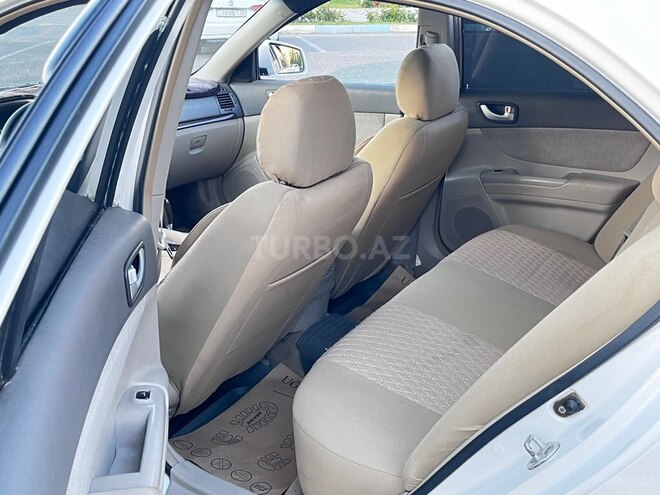 Hyundai Sonata-13