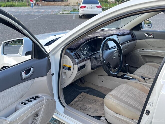 Hyundai Sonata-9