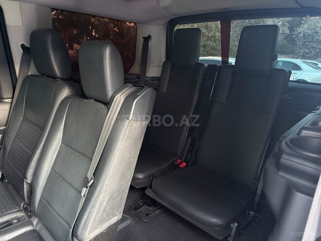 Land Rover Discovery-11