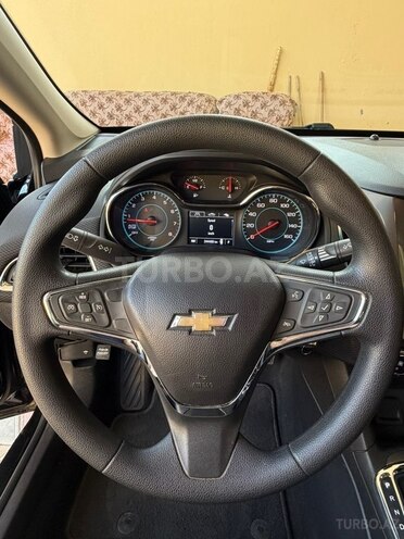 Chevrolet Cruze-10