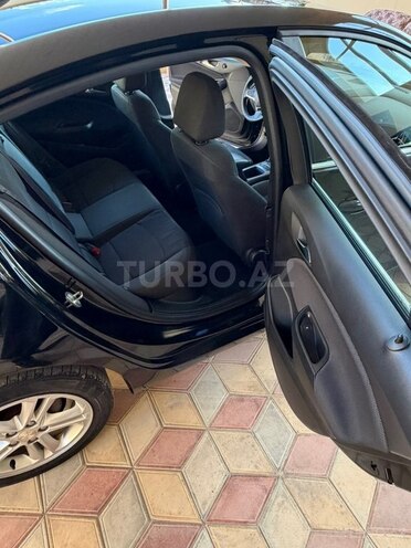 Chevrolet Cruze-16