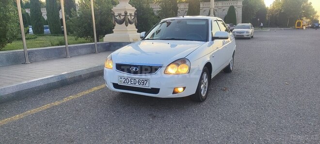 LADA (VAZ) Priora-1