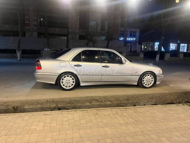 Mercedes C 180-9