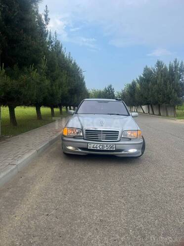 Mercedes C 180-1