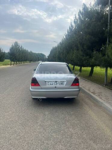 Mercedes C 180-12