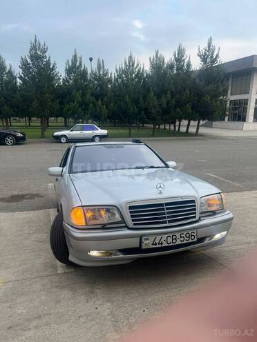 Mercedes C 180-8