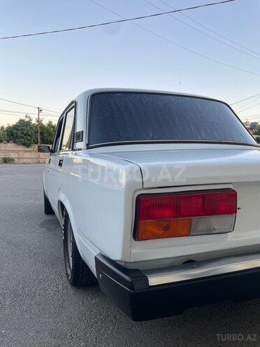 LADA (VAZ) 2107-4