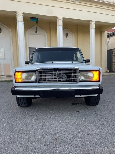 LADA (VAZ) 2107-1