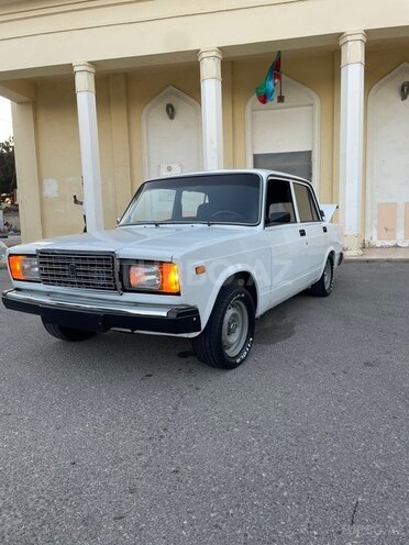 LADA (VAZ) 2107-2