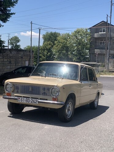 LADA (VAZ) 21011-3