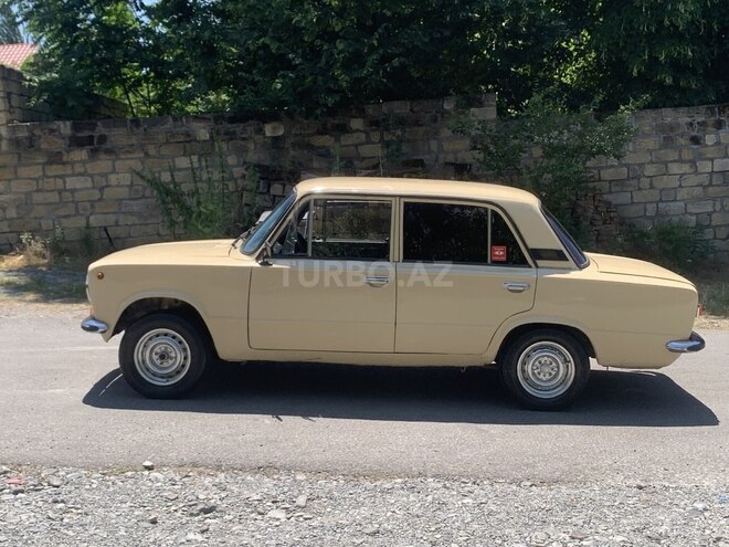 LADA (VAZ) 21011-5