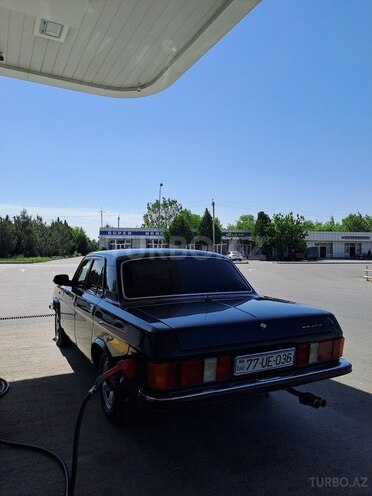 GAZ 3102 "Volga"-8