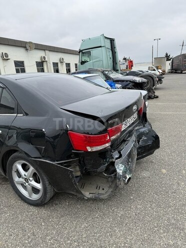 Hyundai Sonata-4