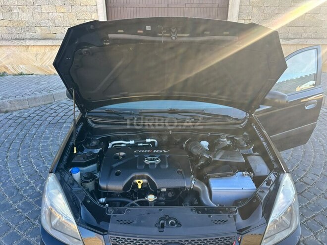 Kia Rio-5