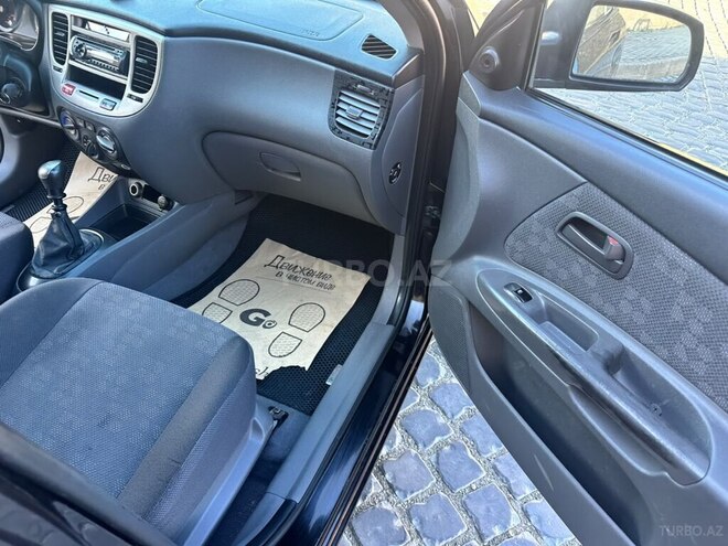 Kia Rio-6