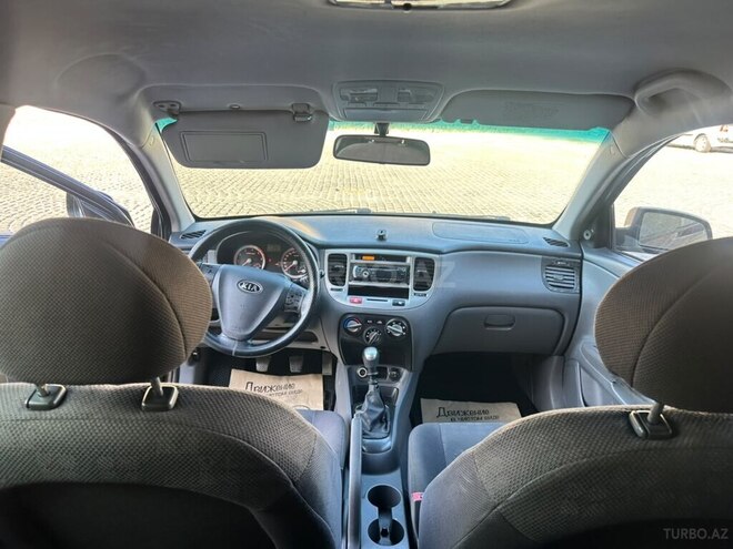 Kia Rio-3