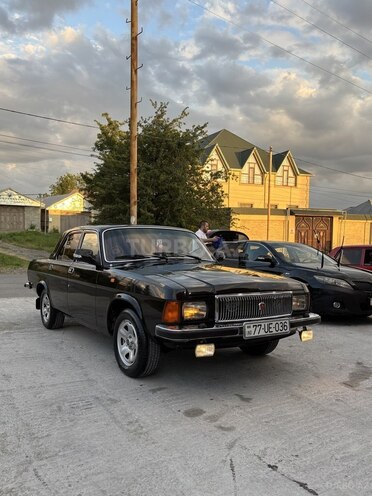 GAZ 3102 "Volga"-12