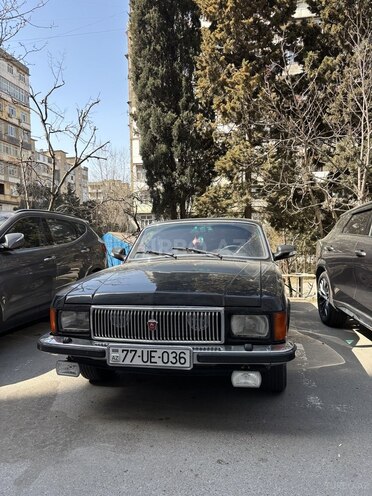 GAZ 3102 "Volga"-21