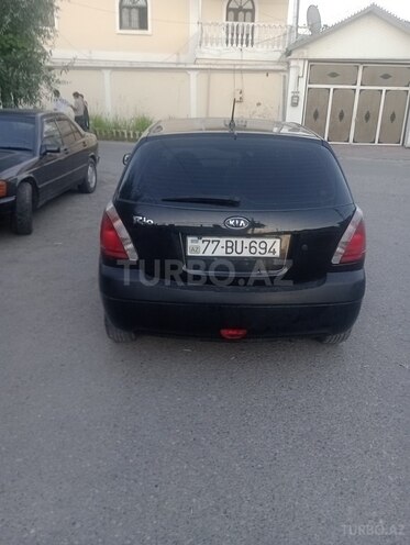 Kia Rio-4