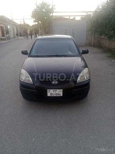 Kia Rio-1