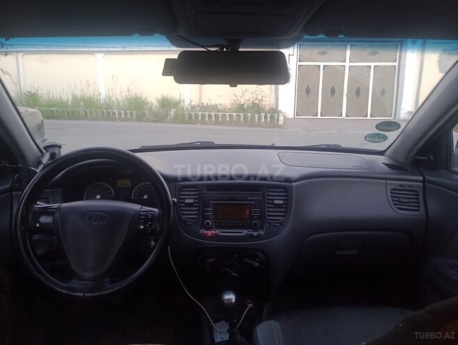Kia Rio-2