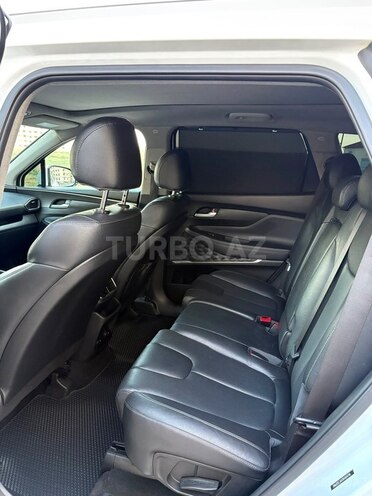 Hyundai Santa Fe-6