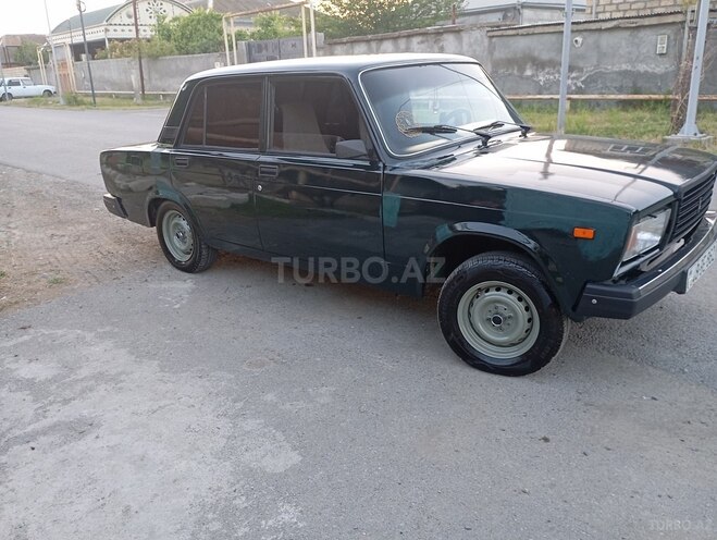 LADA (VAZ) 2107-2