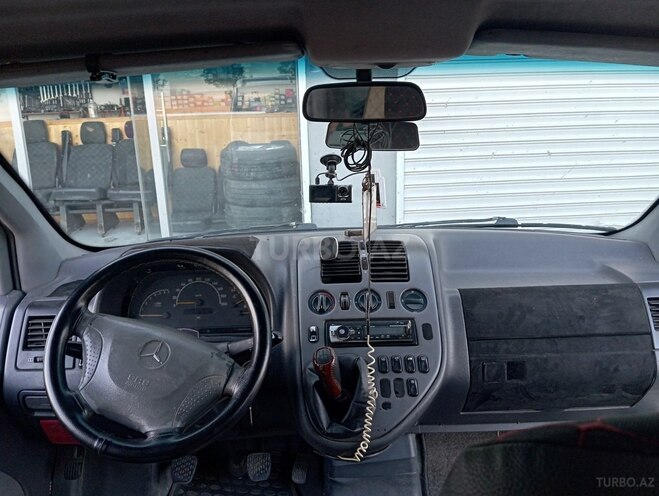 Mercedes Vito 112 CDI-9