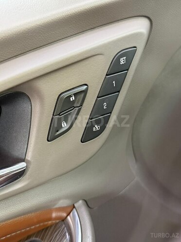 Chevrolet Malibu-9
