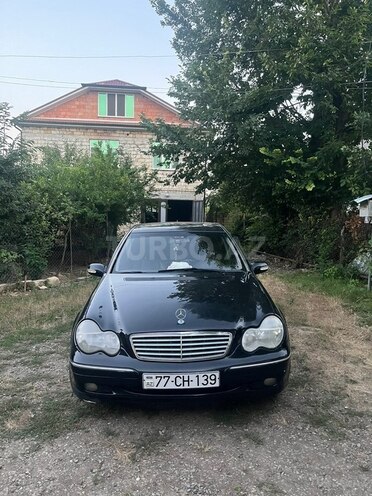 Mercedes C 240-1