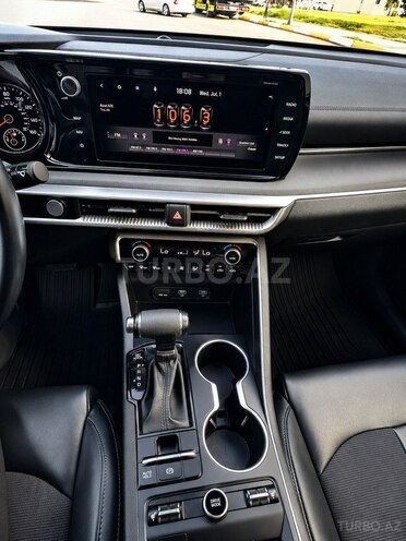 Kia K5-10