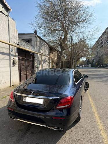 Mercedes E 300-4