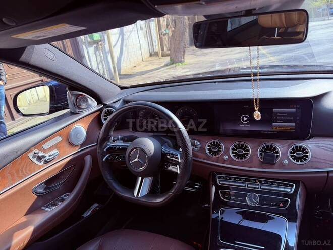 Mercedes E 300-18