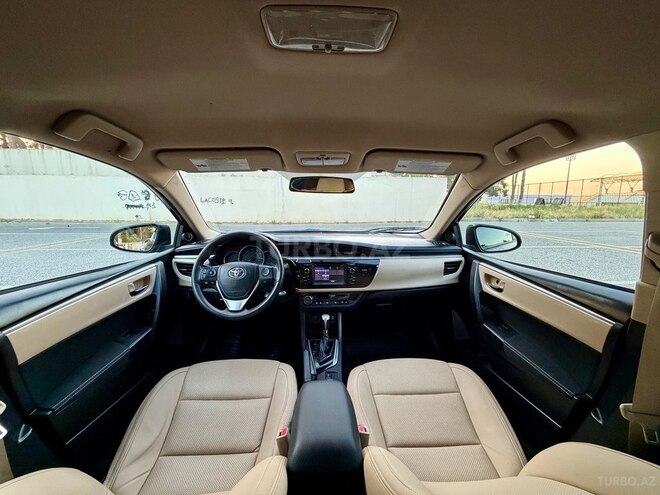 Toyota Corolla-11